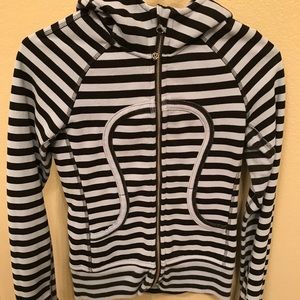 EUC Lululemon Scuba Hoodie Size 2